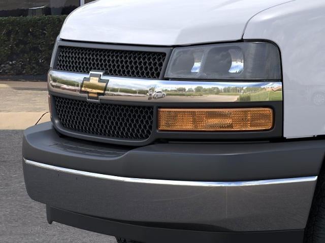 2025 Chevrolet Express Cutaway 3500 Base