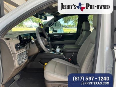 2025 Chevrolet Suburban LT