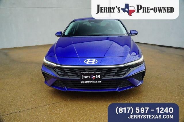 2024 Hyundai Elantra SE