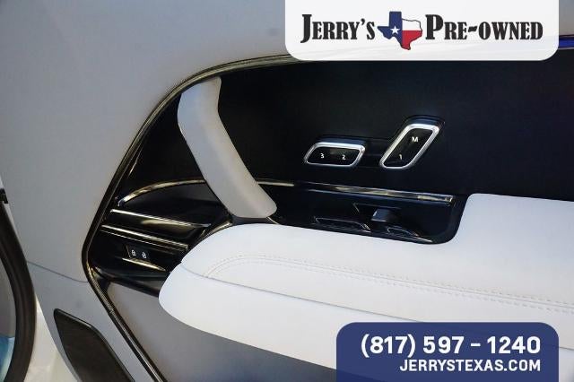 2024 Land Rover Range Rover SV