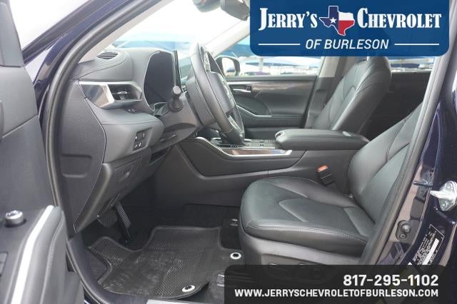 2024 Toyota Highlander LE