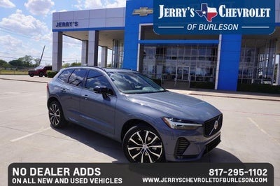 2023 Volvo XC60 Plus Dark Theme