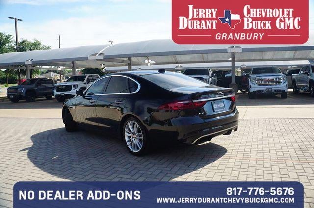 2023 Jaguar XF SE