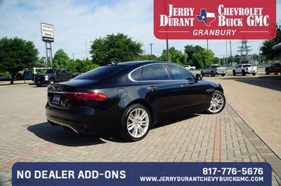2023 Jaguar XF SE