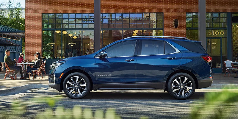 2022 Chevrolet Equinox side view
